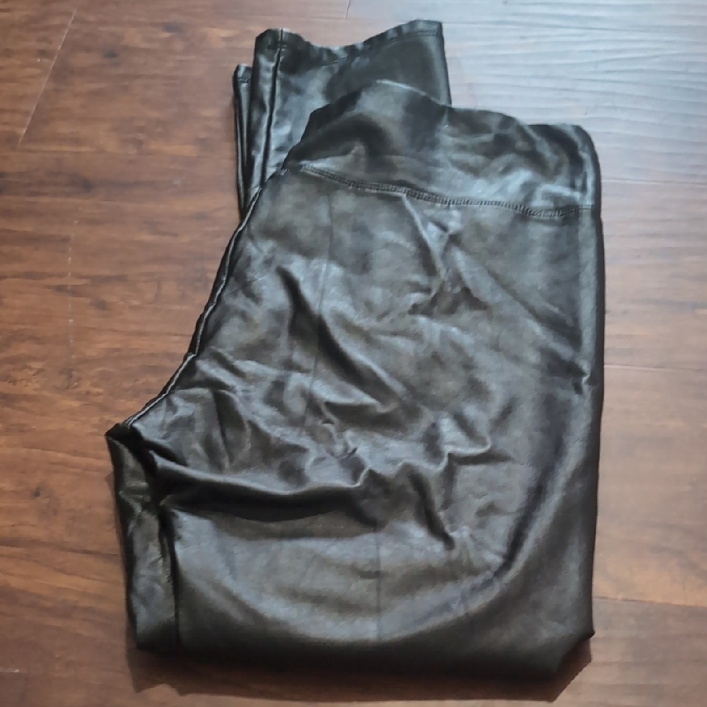 Shinestar Black Straight‎ Leg Pants with Glossy Finish